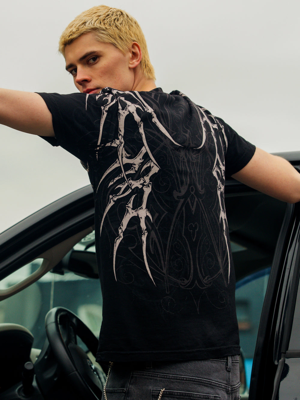 AFFLICTION SKELETON T-SHIRT