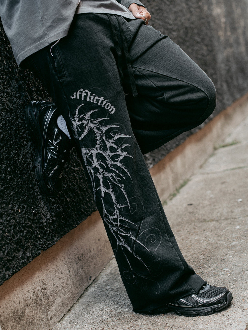 AFFLICTION SKELETON BAGGY SWEATPANT -NOIR
