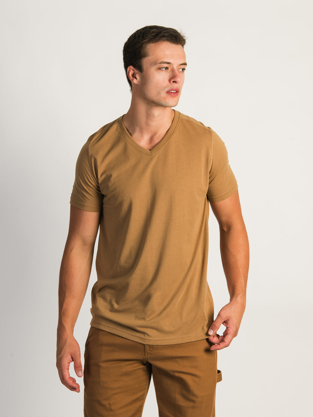 T-shirt col V VICTOR - CAFÉ - LIQUIDATION