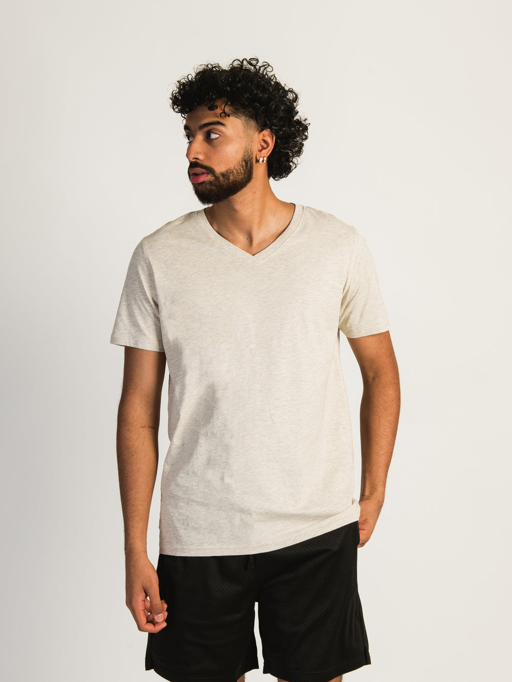 VICTOR VNECK TEE - VANILLA - CLEARANCE
