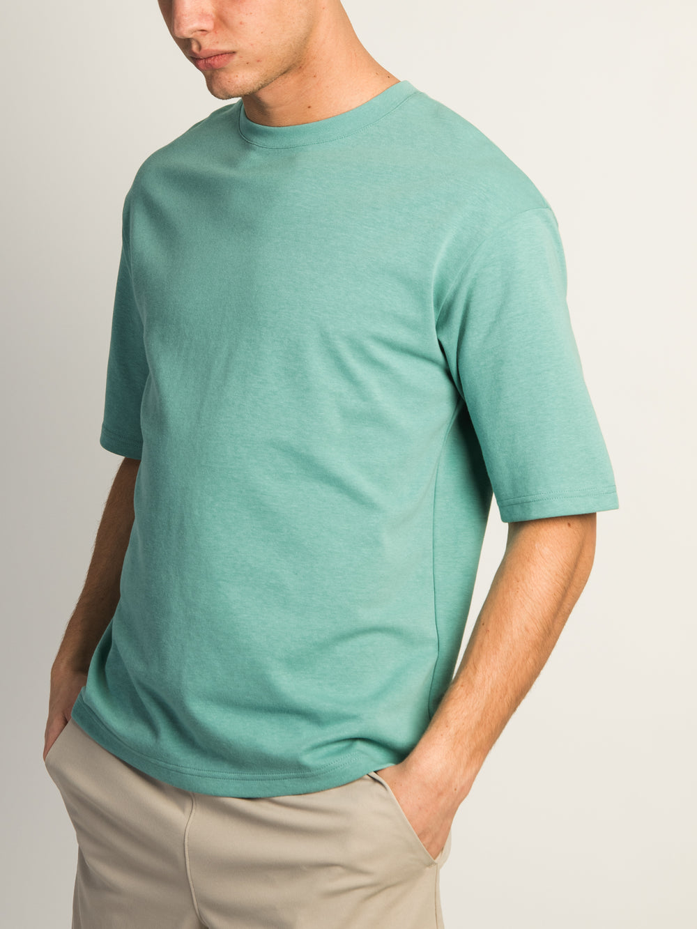 KOLBY KEEP COOL BOXY FIT T-SHIRT- SEAFOAM