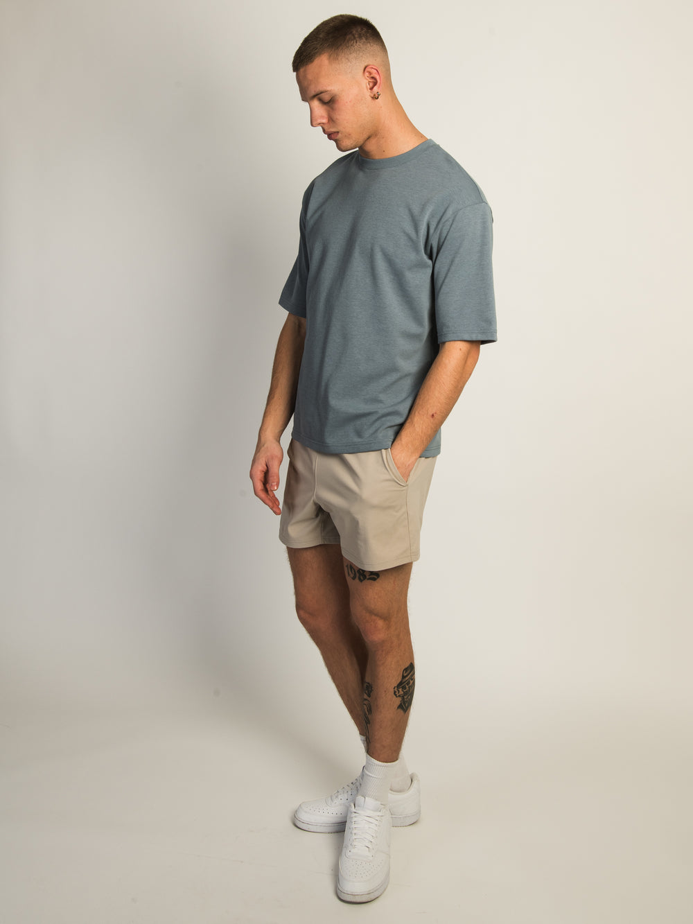 KOLBY KEEP COOL BOXY FIT T-SHIRT- STEEL