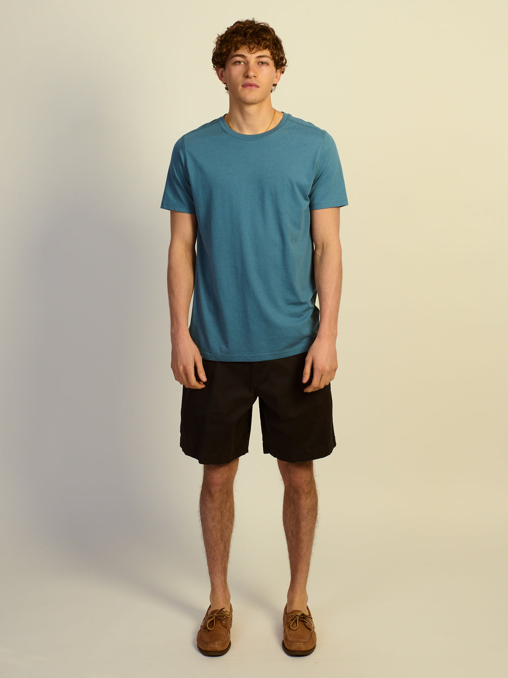T-SHIRT VICTOR CREWNECK