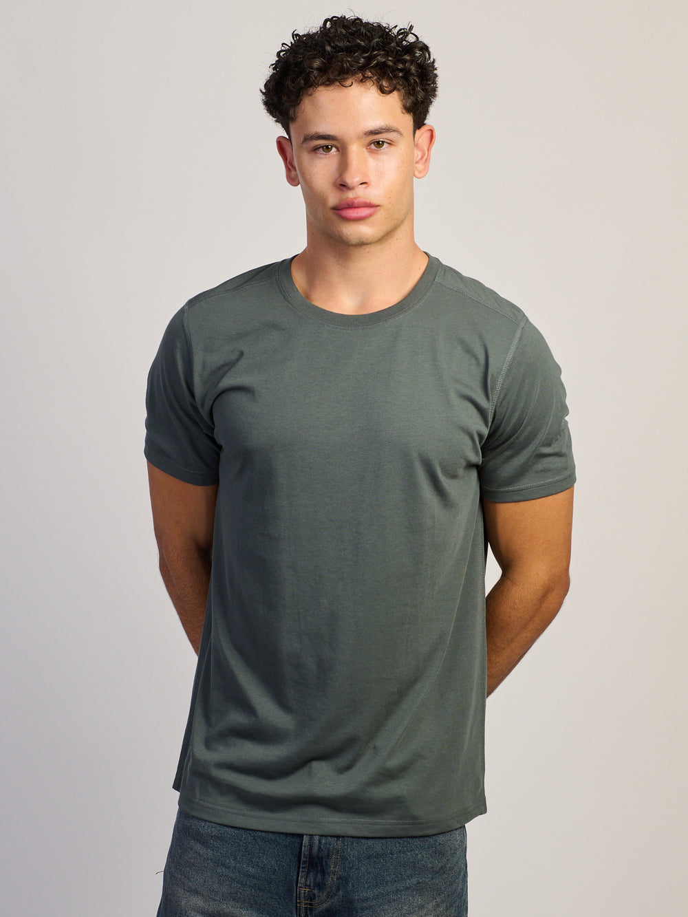 BOATHOUSE ESSENTIALS VICTOR CREWNECK TEE - FOREST WASH - Boathouse