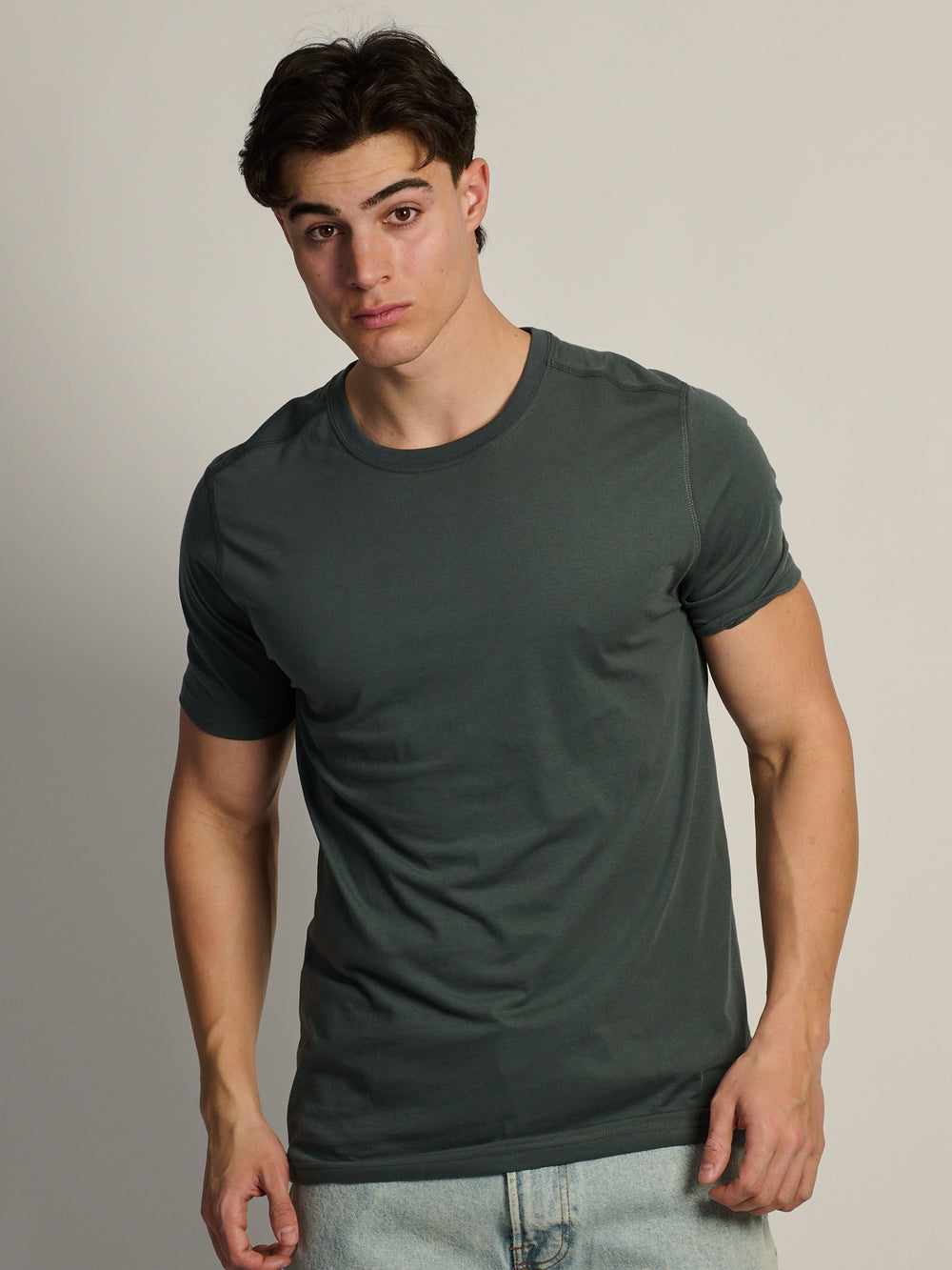 VICTOR CREWNECK TEE - FOREST WASH