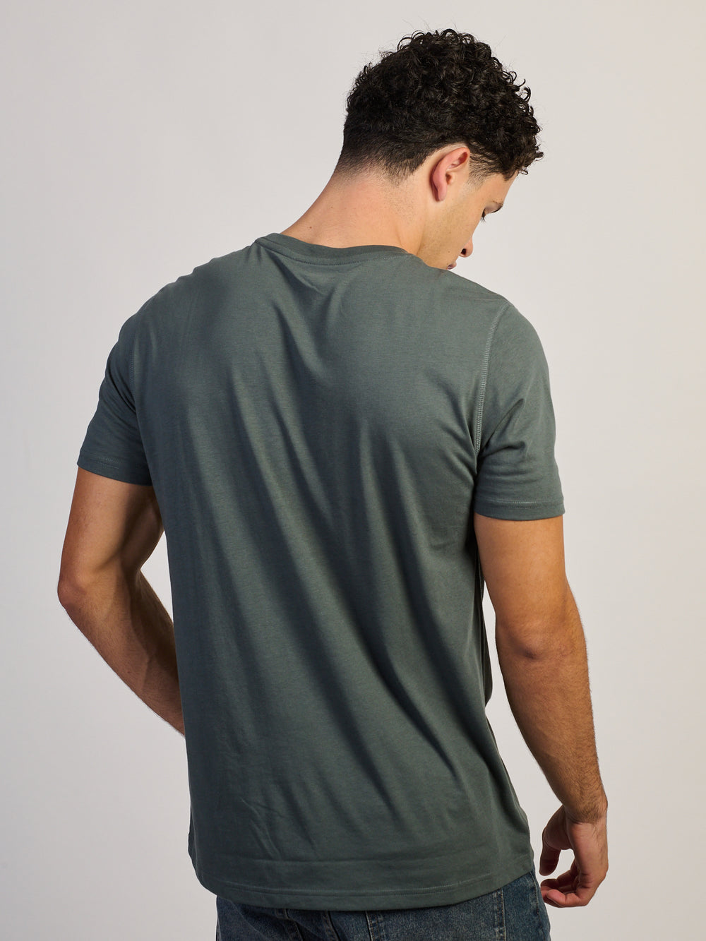 BOATHOUSE ESSENTIALS VICTOR CREWNECK TEE - FOREST WASH - Boathouse