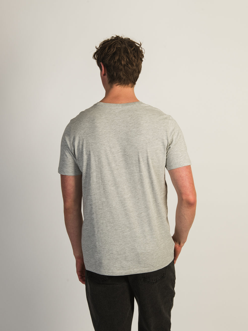VICTOR CREWNECK TEE - HEATHER GREY