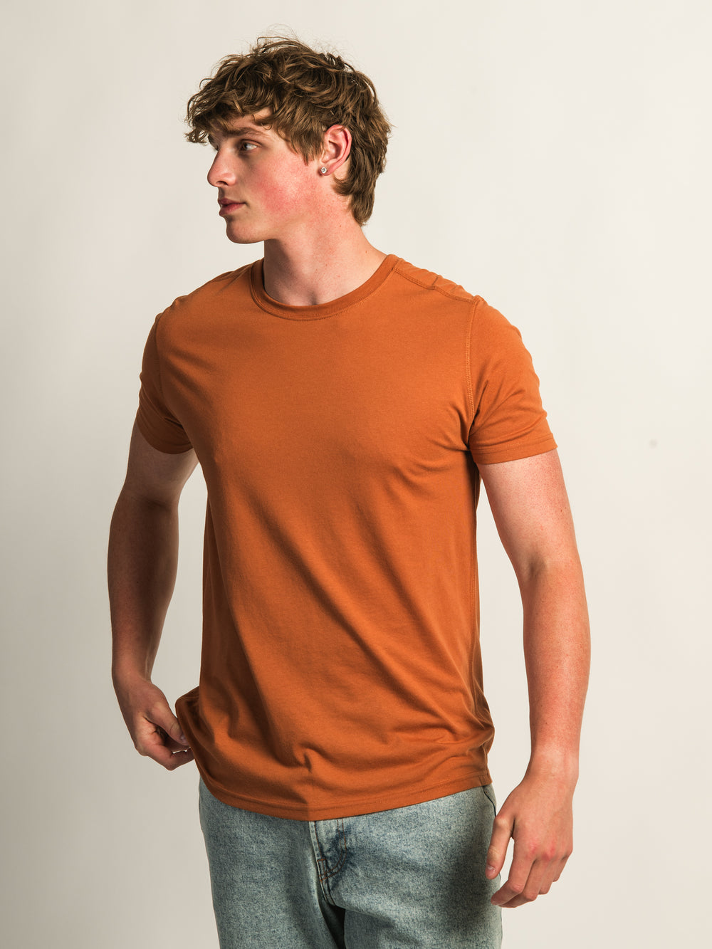 T-SHIRT RAS DU COU VICTOR - OCHRE