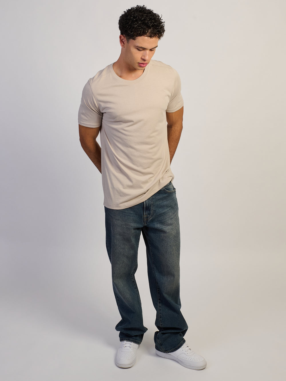 BOATHOUSE ESSENTIALS VICTOR CREWNECK TEE - PEBBLE - Boathouse