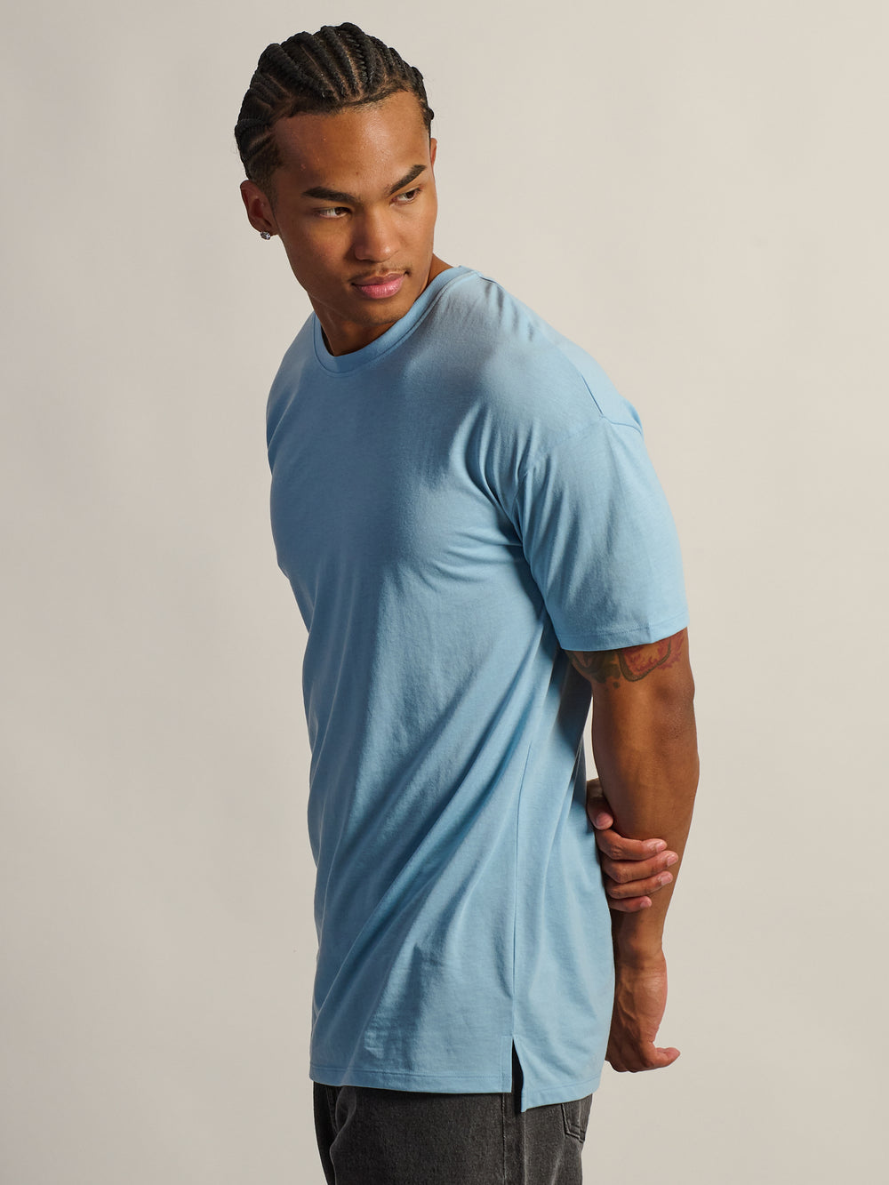 T-SHIRT COUPE LONGUE - BLEU BÉBÉ