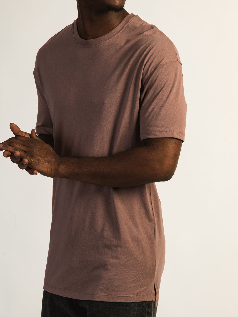 BOATHOUSE ESSENTIALS LONG FIT TEE - BURGUNDY - Boathouse