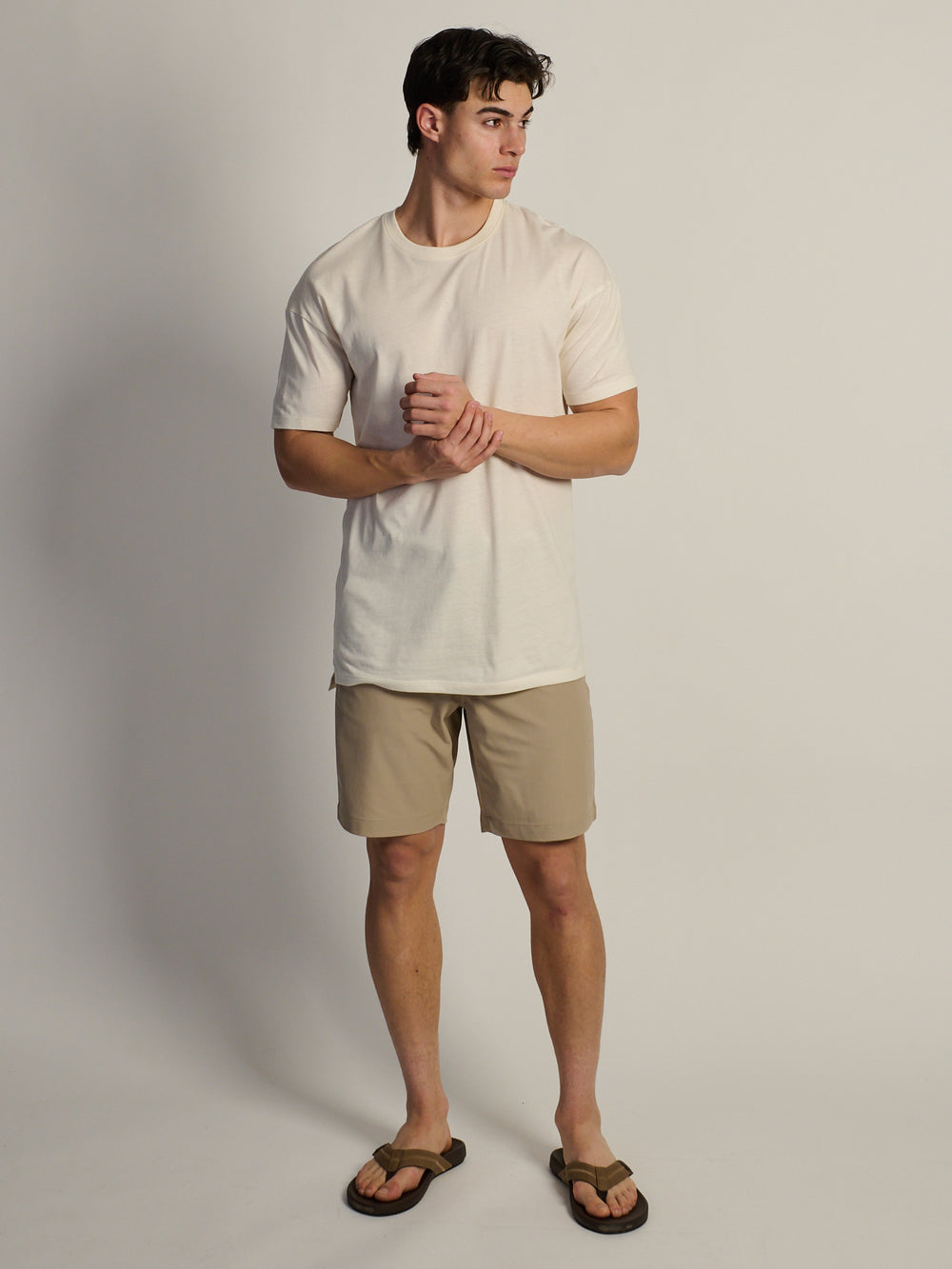 T-SHIRT LONG FIT – BLANC CASSÉ