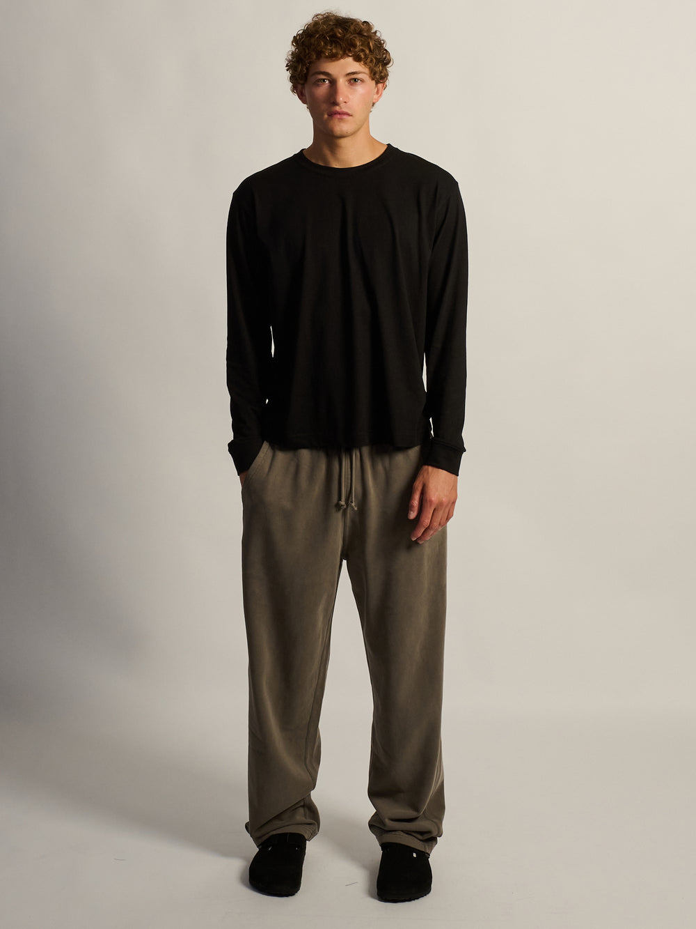 T-SHIRT LONGUES MANCHES - NOIR