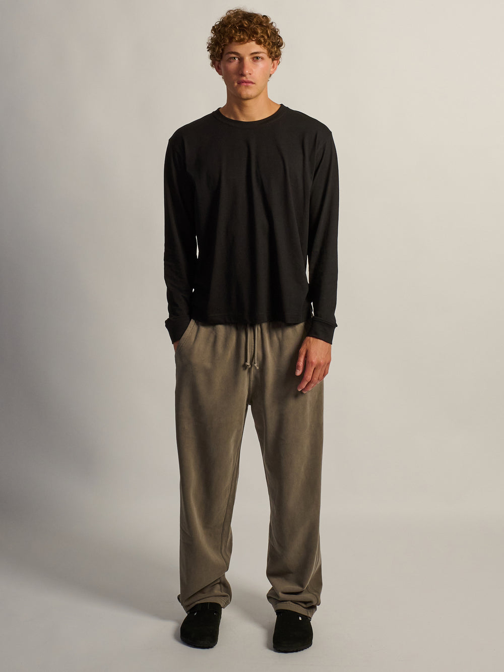 T-SHIRT LONGUES MANCHES - NOIR