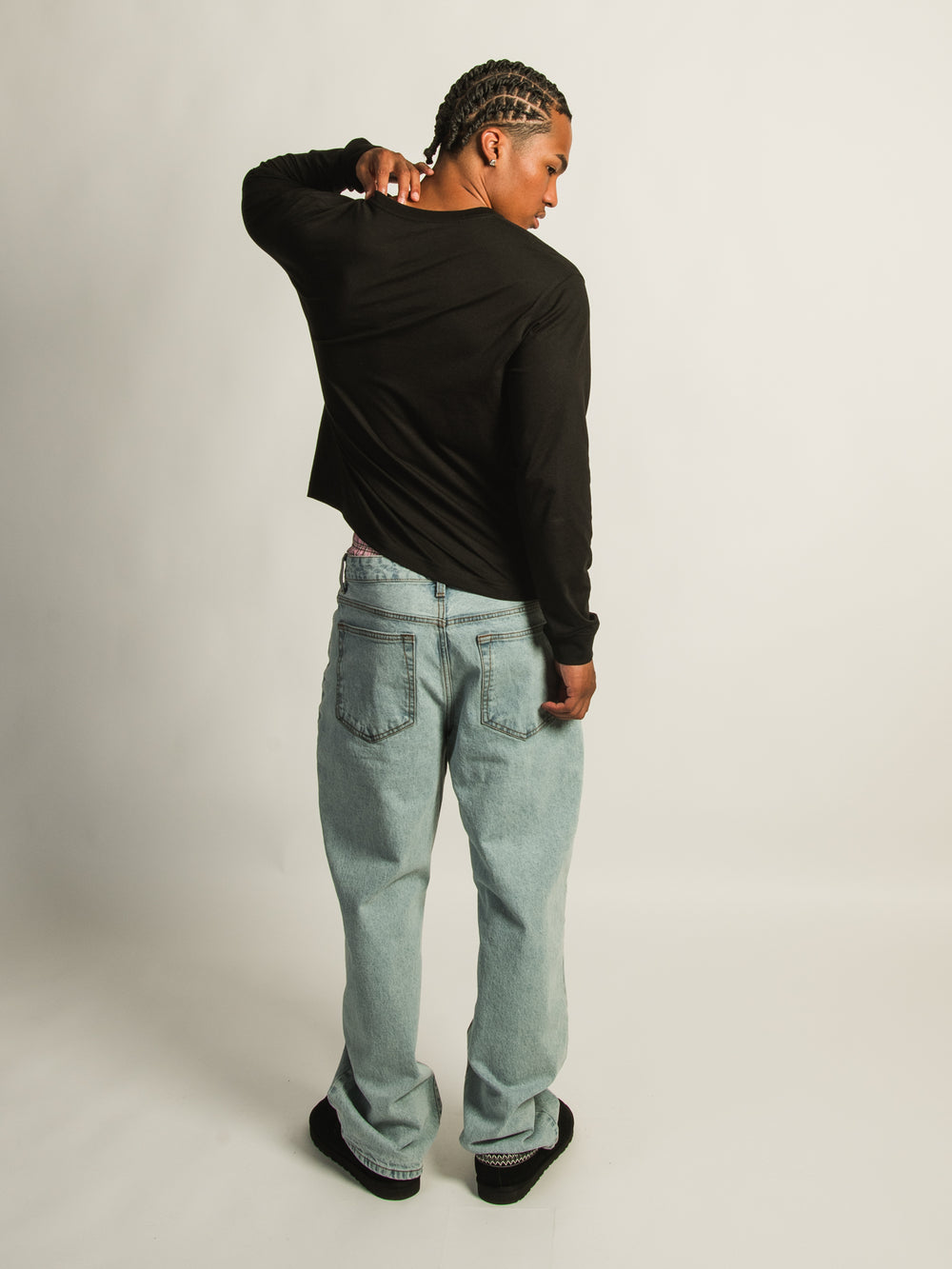 BOATHOUSE ESSENTIALS LONG SLEEVE TEE - BLACK - Boathouse