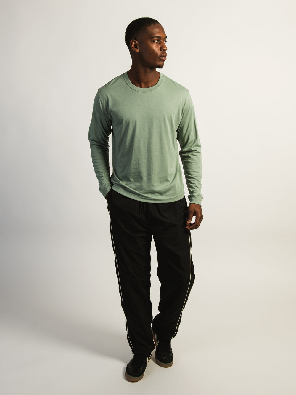 T-SHIRT LONGUES MANCHES - VERT