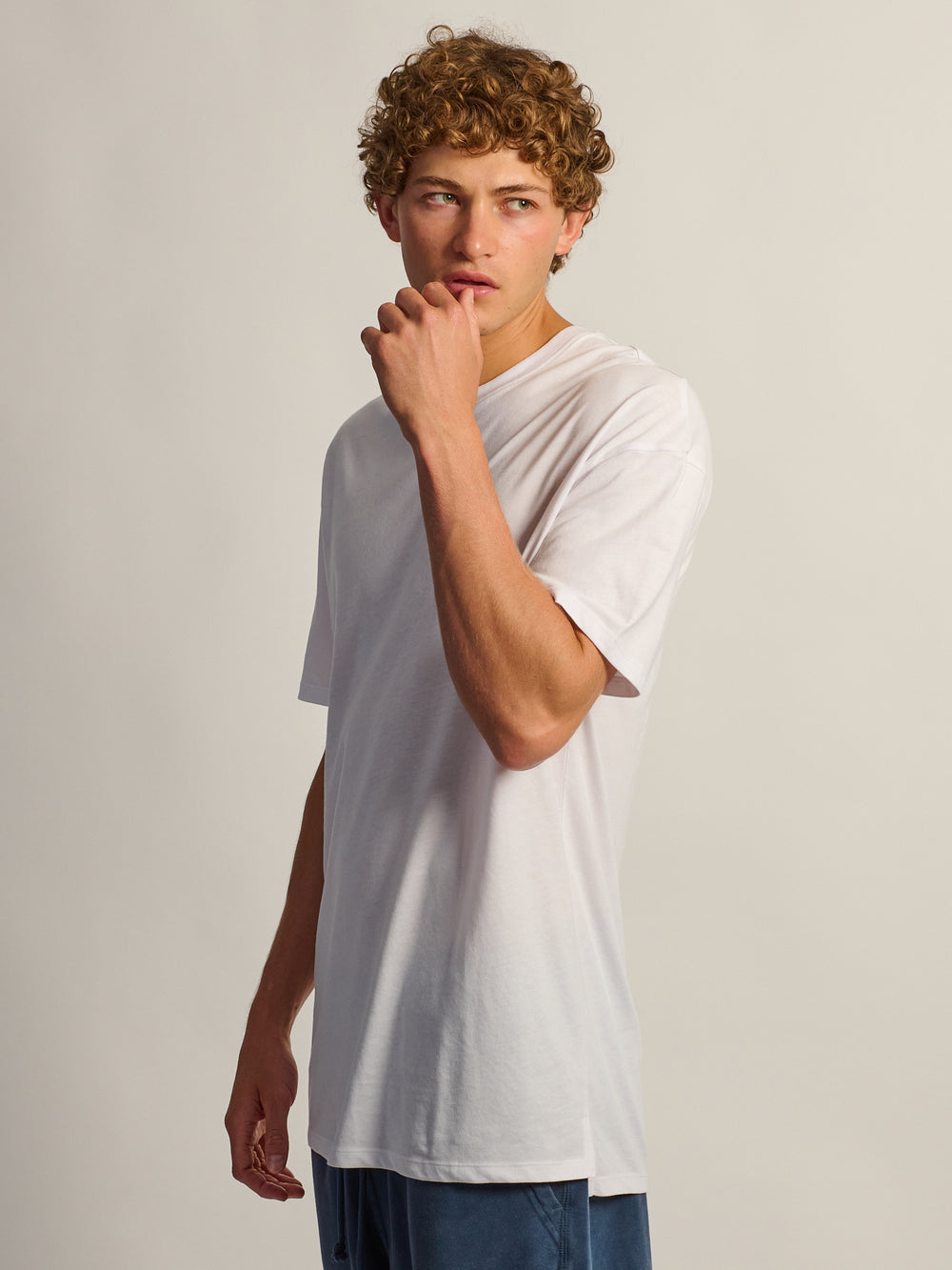 T-SHIRT COUPE LONGUE- BLANC
