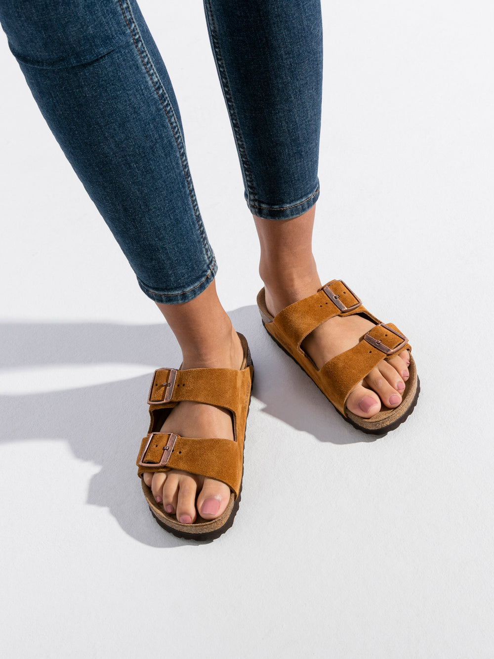 SANDALES ÉTROITES DOUX BIRKENSTOCK ARIZONA POUR FEMMES - VISON