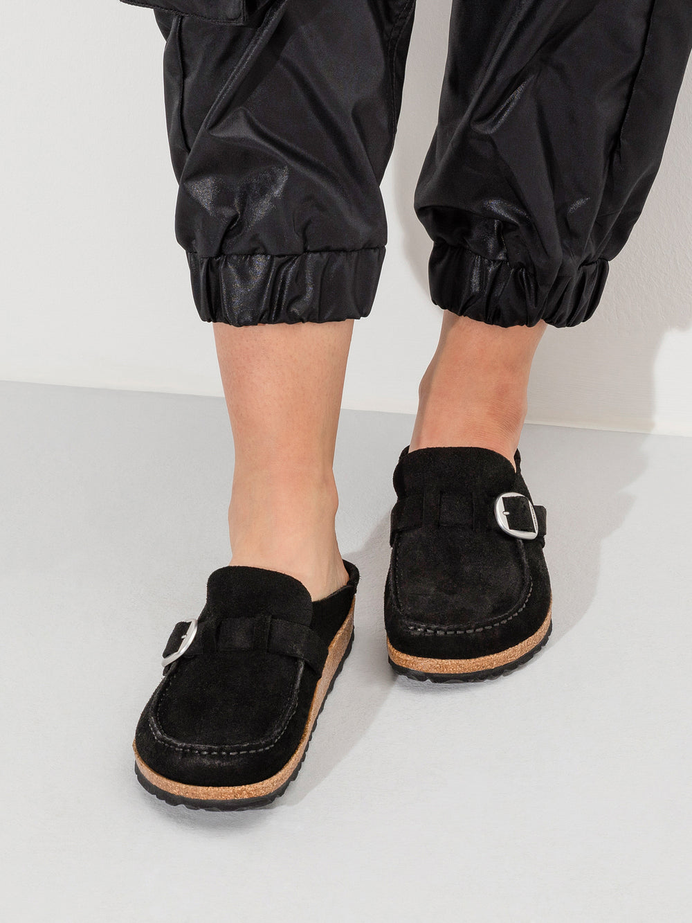 SABOTS BIRKENSTOCK BUCKLEY POUR FEMMES - MOYEN/ÉTROIT - NOIR