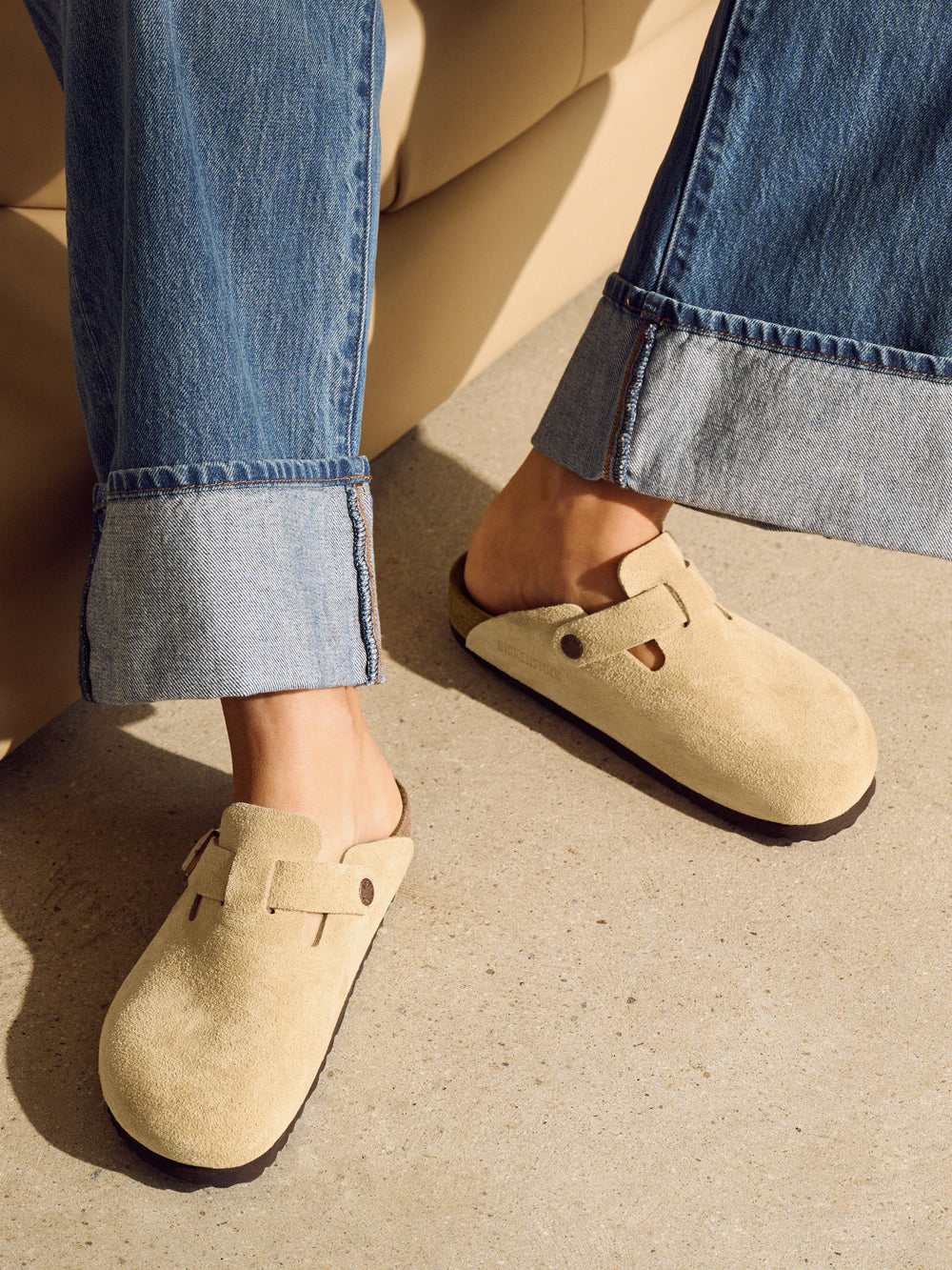 SABOT EN DAIM BIRKENSTOCK BOSTON POUR FEMME - MOYEN/ÉTROIT - LATTE CRÈME