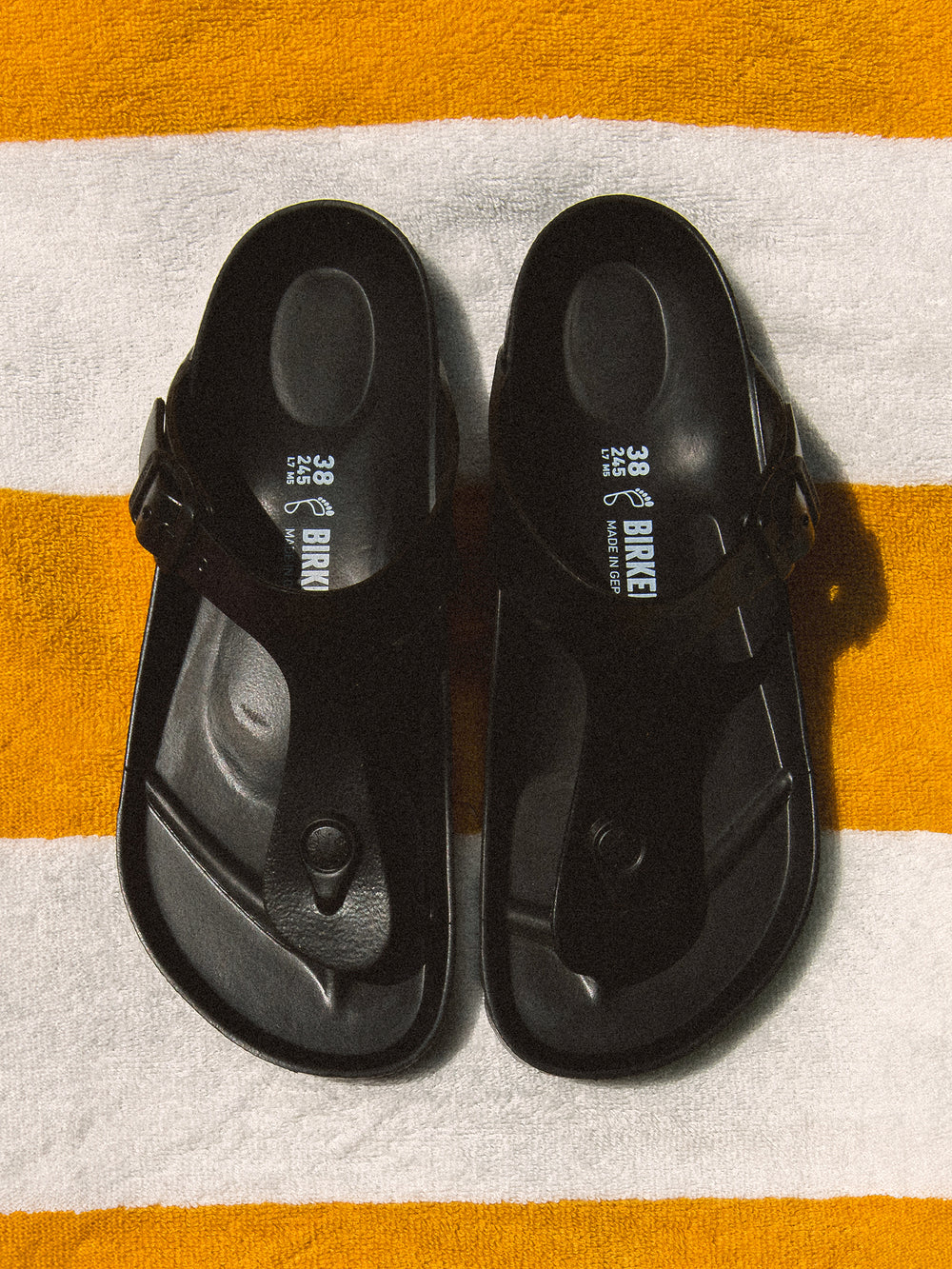 SANDALES BIRKENSTOCK GIZEH EVA NOIRES POUR FEMMES - RÉGULIER - NOIR