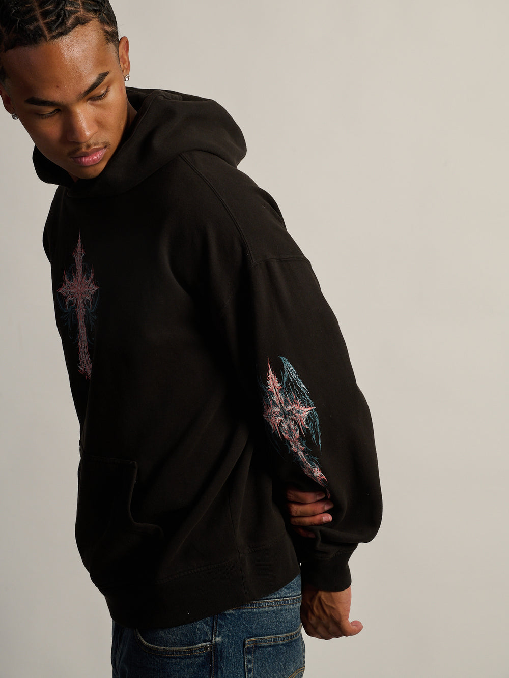 DAGGER CROSS RELAXED FIT HOODIE