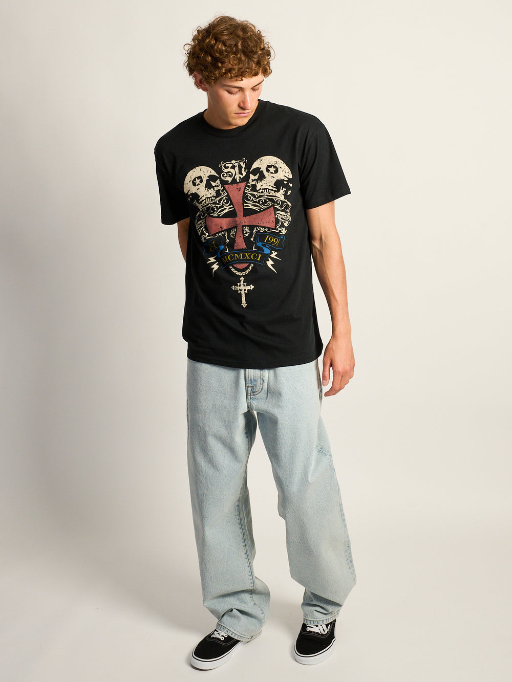 SCREAMING SKULLS T-SHIRT