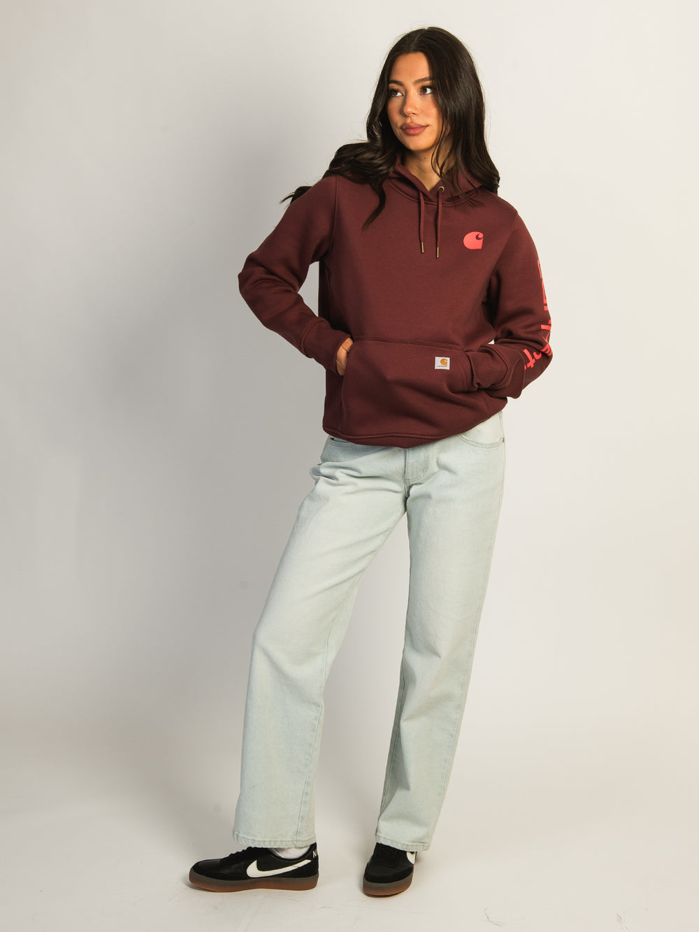 PULL OVER À CAPUCHE AVEC LOGO DE CARHARTT - BOIS DE GRANGE