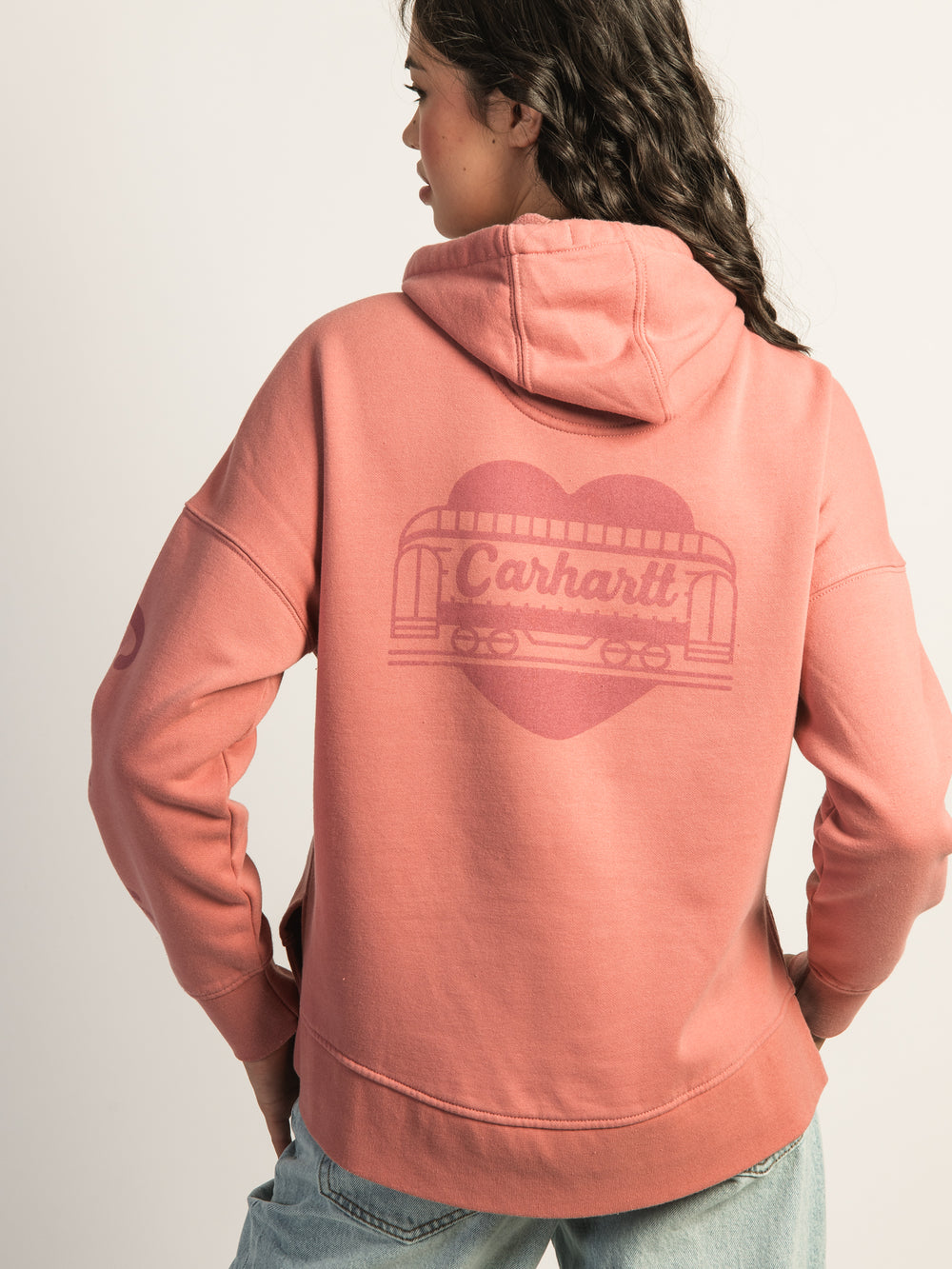 CARHARTT OVERSIZED MIDWEIGHT HEART GRAPHIC HOODIE - ROSE