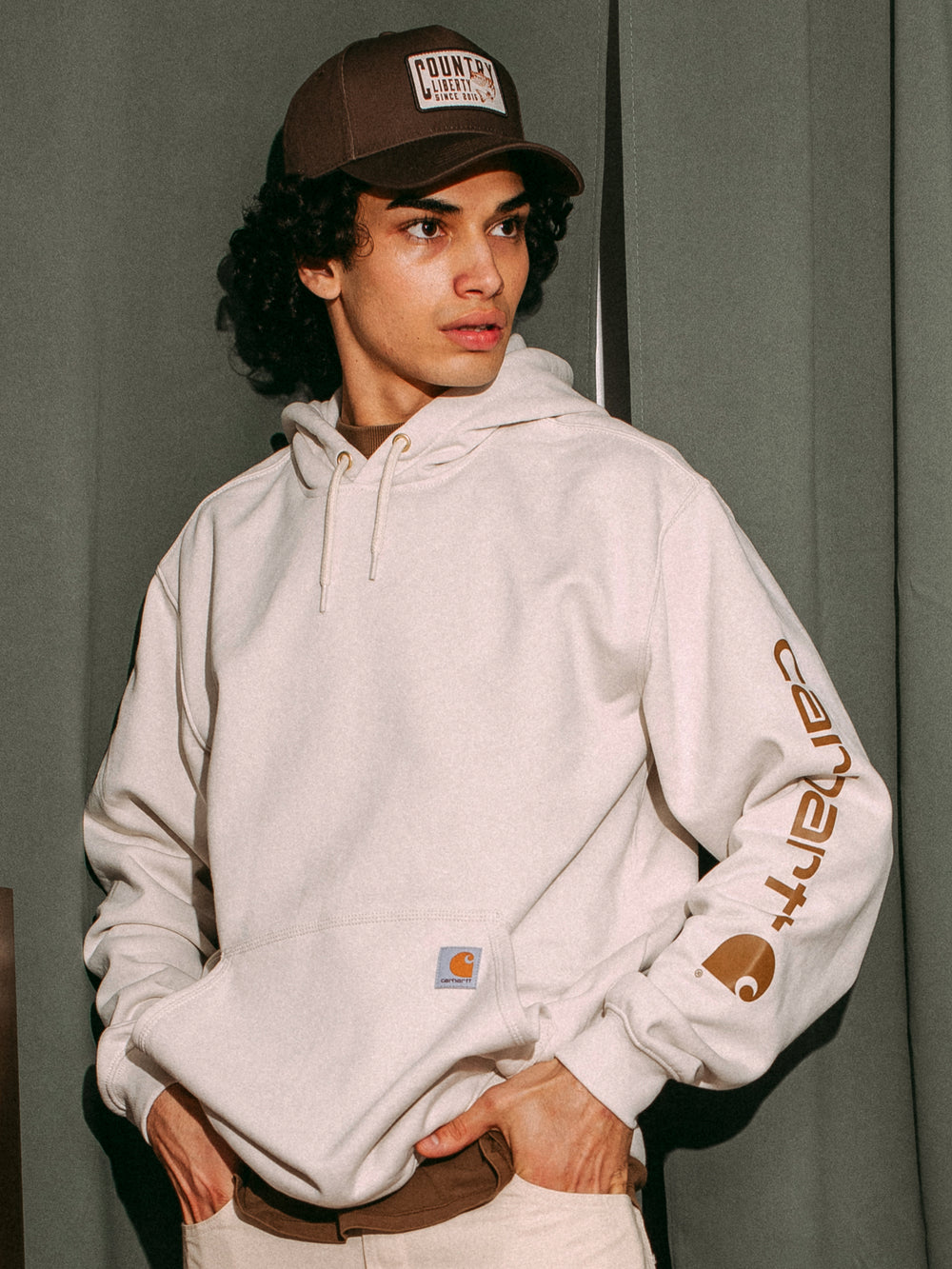 CARHARTT LOOSE FIT MIDWEIGHT LOGO SLEEVE HOODIE