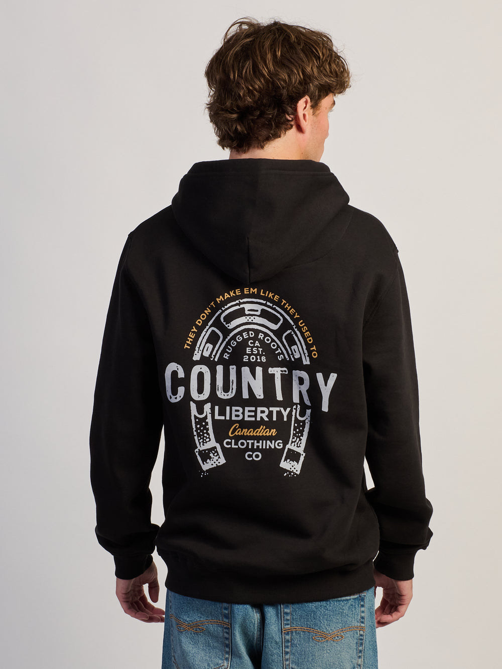 COUNTRY LIBERTY NE LES FAITES PAS COMME ILS ONT L'habitude de faire un sweat à capuche