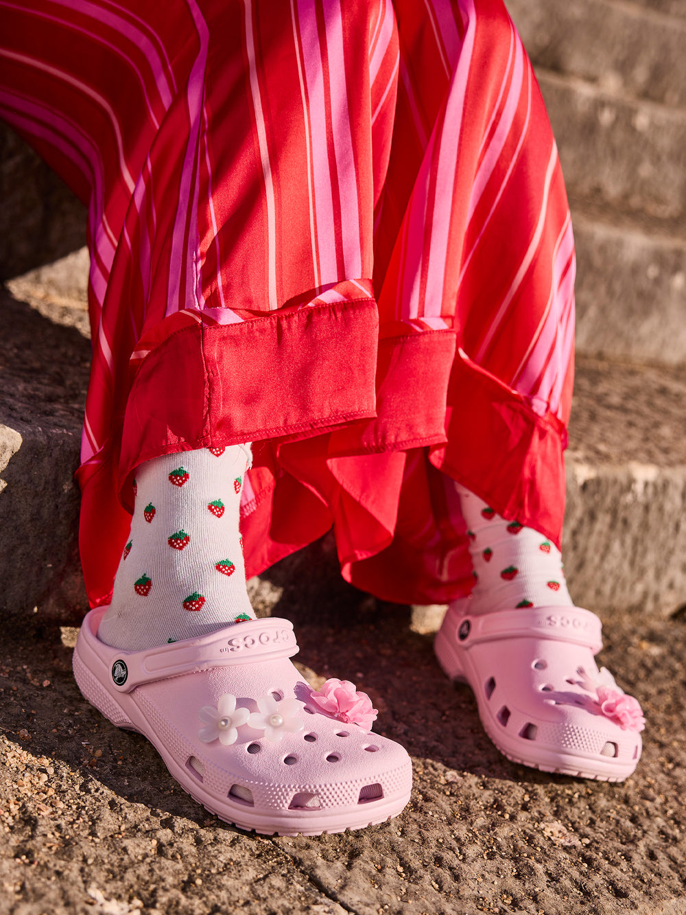 WOMENS CROCS CLASSIC CLOG - PINK MILK