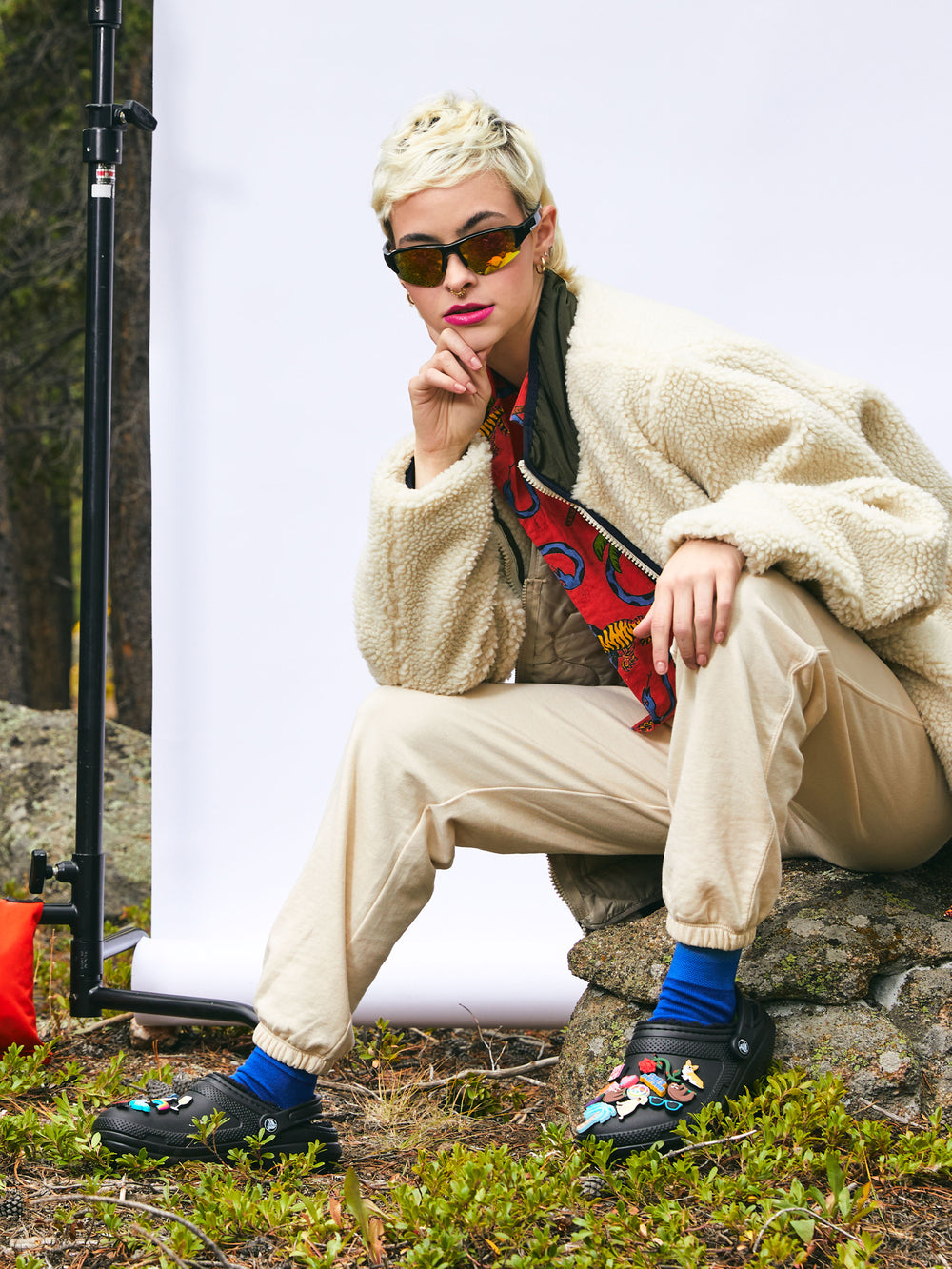 WOMENS CROCS CLASSIC LINED CLOGS - BLACK