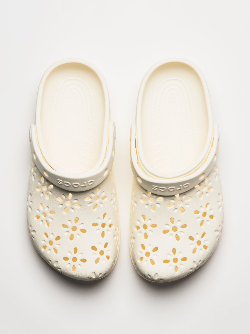 WOMENS CROCS CLASSIC FLORAL CUTOUT CLOG - CHALK