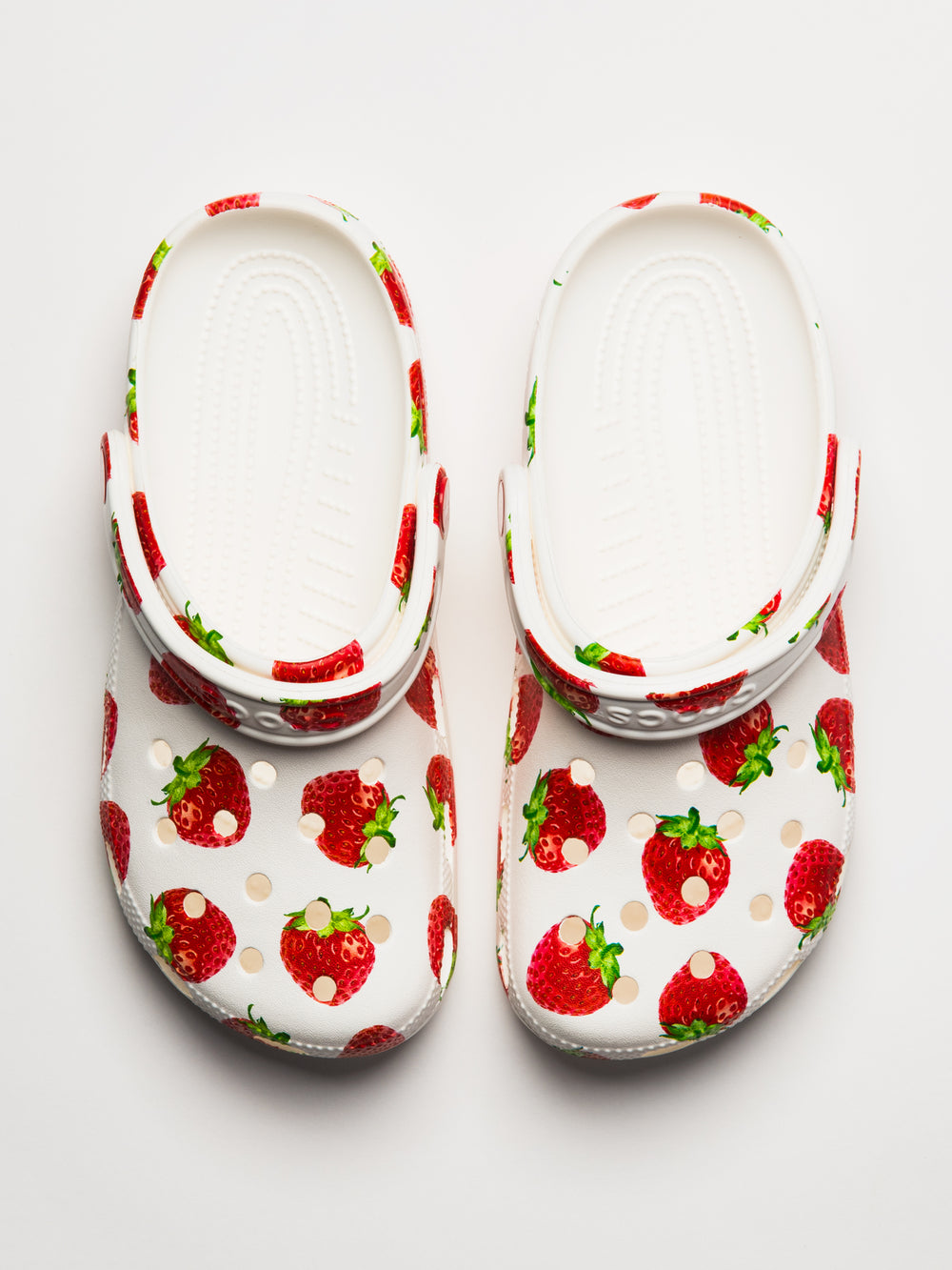 WOMENS CROCS CLASSIC FRUITS CLOG - STRAWBERRY