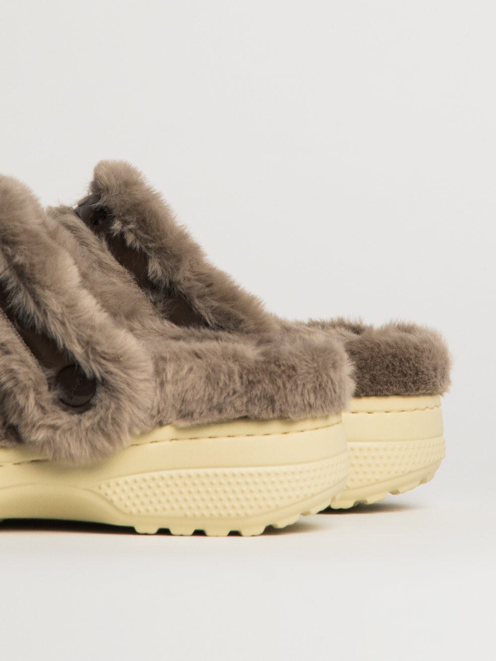 WOMENS CROCS CLASSIC UNFURGETTABLE CLOG - MUSH