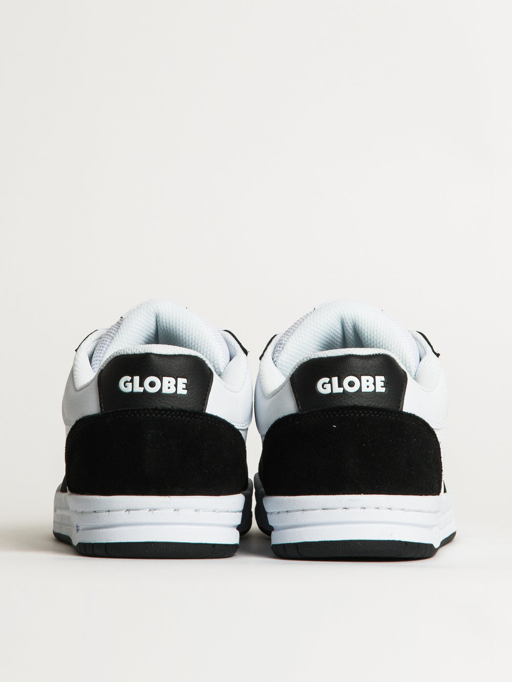 MENS GLOBE MOJO 2.0 SNEAKER - BLACK/WHITE