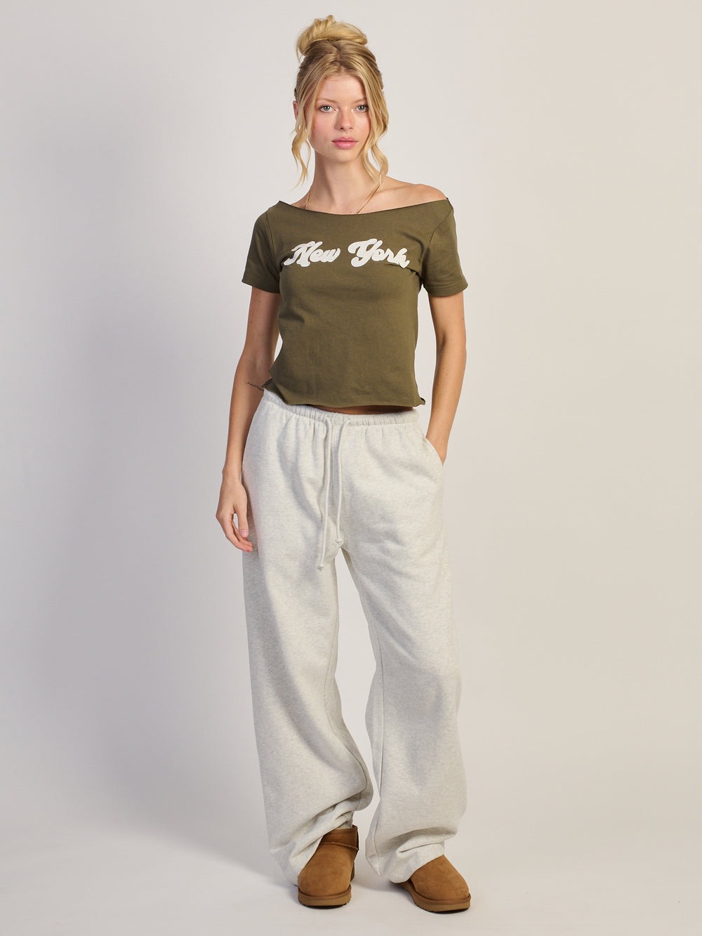 T-SHIRT HARLOW CATE - OLIVE