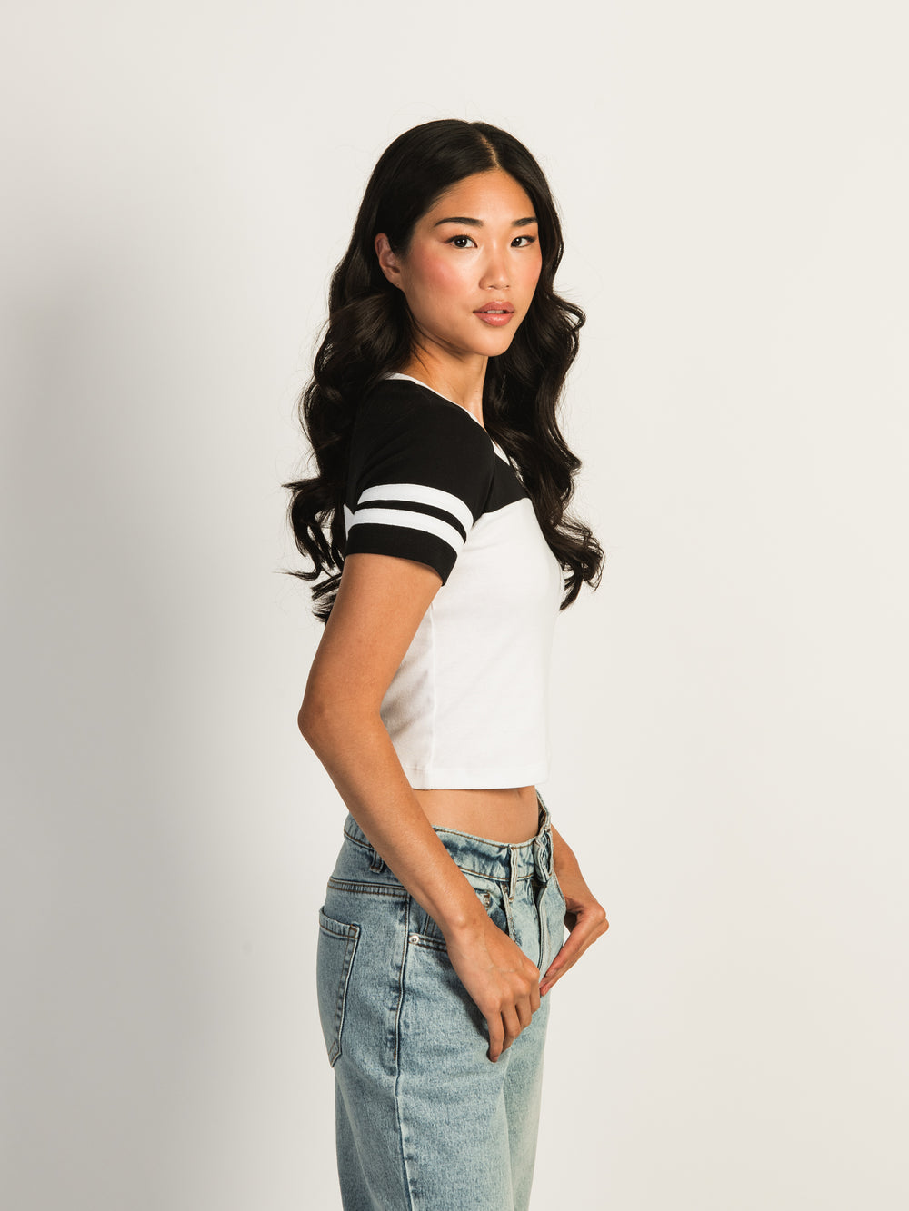 HARLOW JESSIE TEE - BLACK WHITE - CLEARANCE