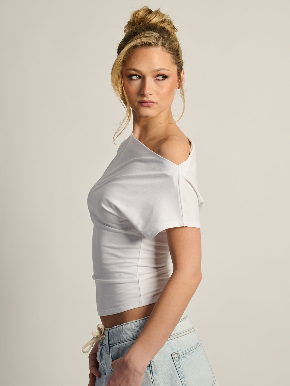 HARLOW SLOANE TEE - WHITE
