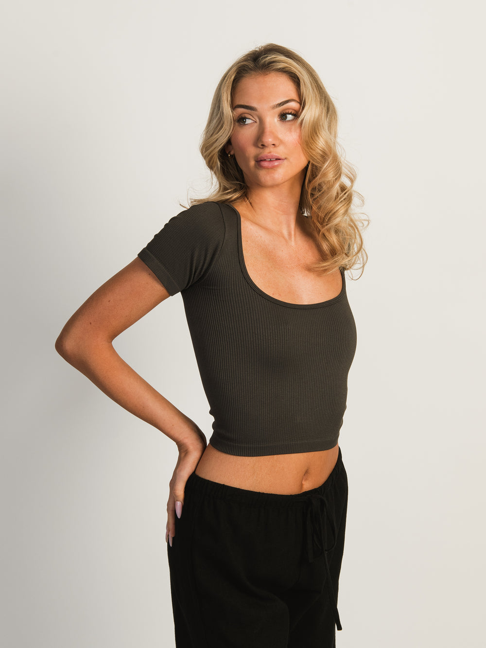 HARLOW SQUARENECK SEAMLESS TEE - CHARCOAL
