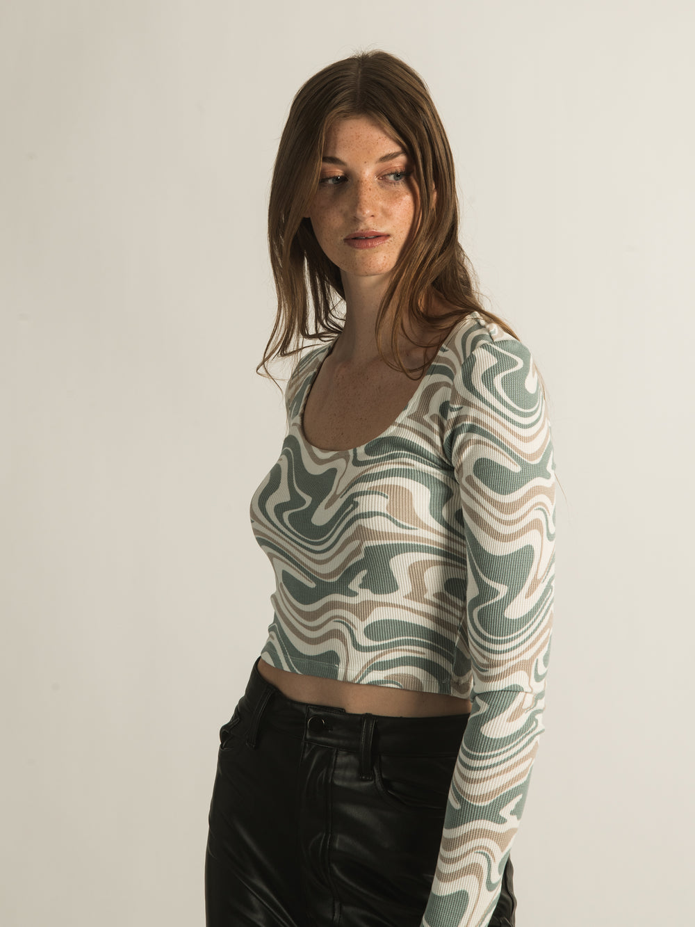 HARLOW BECKY SCOOPNECK ALL OVER PRINT LONG SLEEVE - CLEARANCE