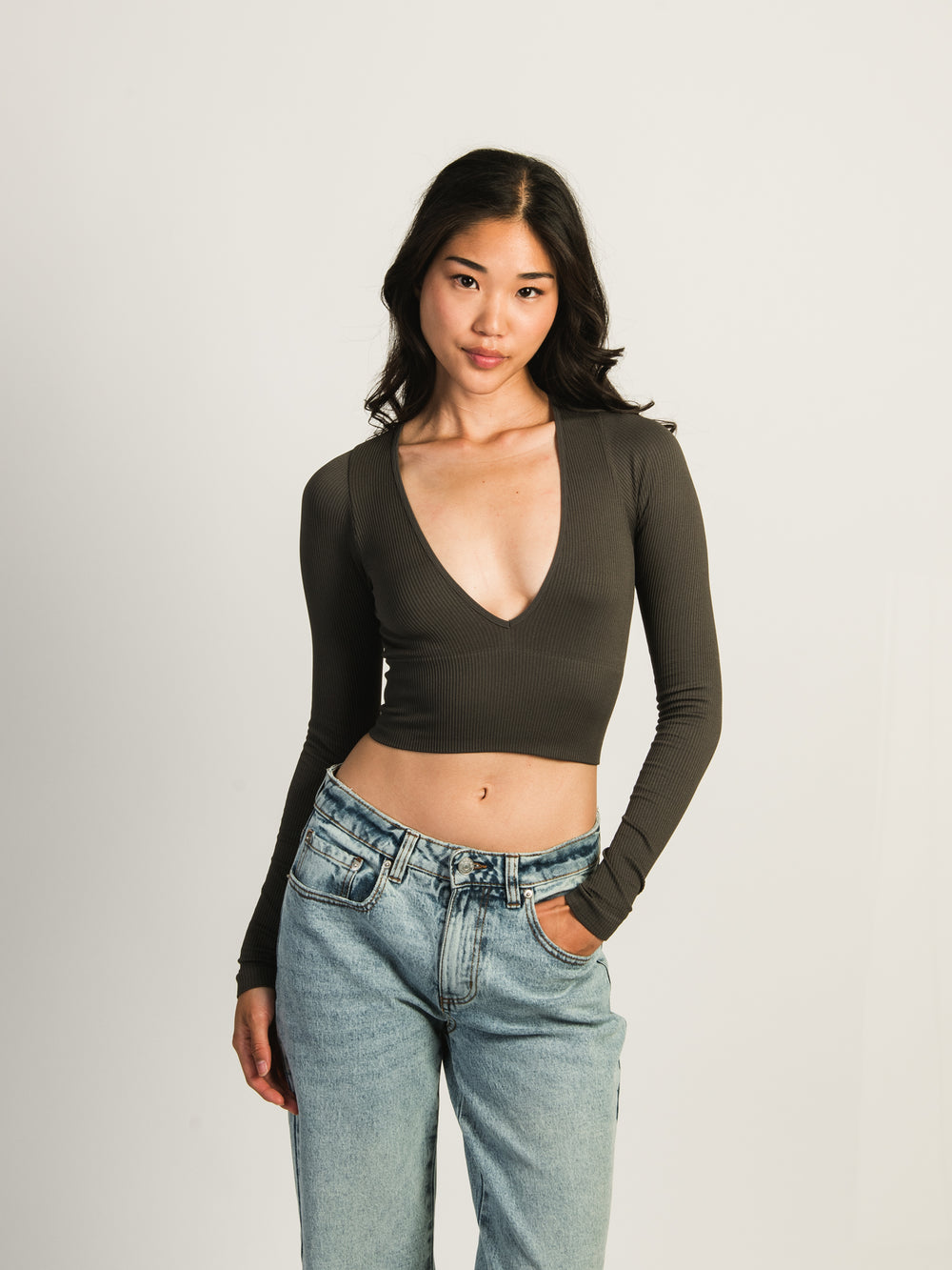 HARLOW TORI VNECK LONG SLEEVE - CHARCOAL - CLEARANCE