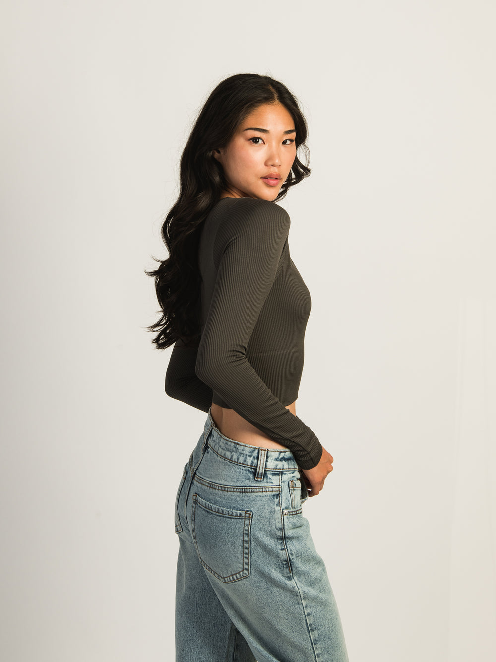 HARLOW TORI VNECK LONG SLEEVE - CHARCOAL - CLEARANCE