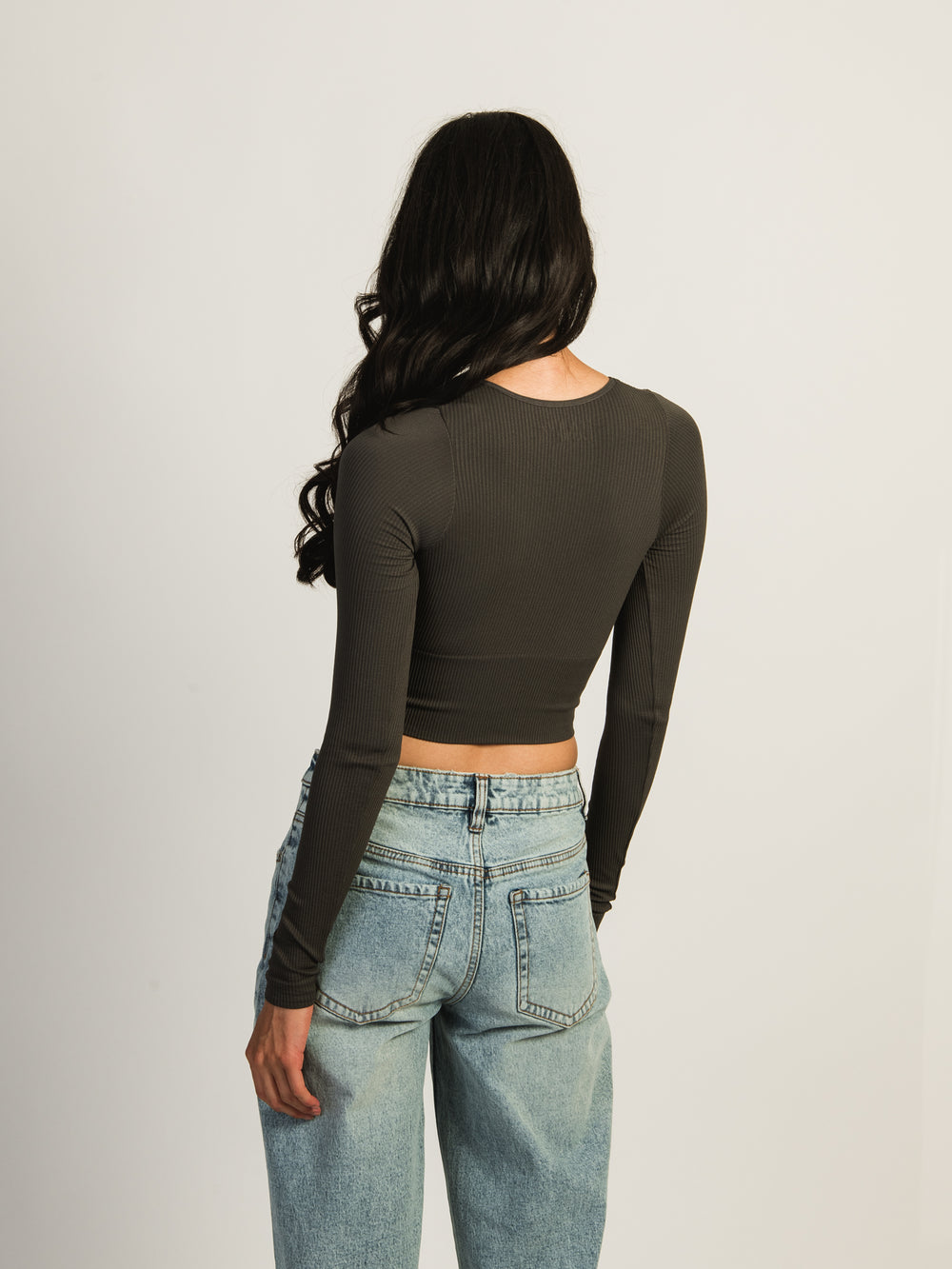 HARLOW TORI VNECK LONG SLEEVE - CHARCOAL - CLEARANCE