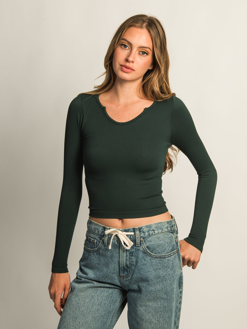 HARLOW HARPER NOTCH LONG SLEEVE TEE - FOREST