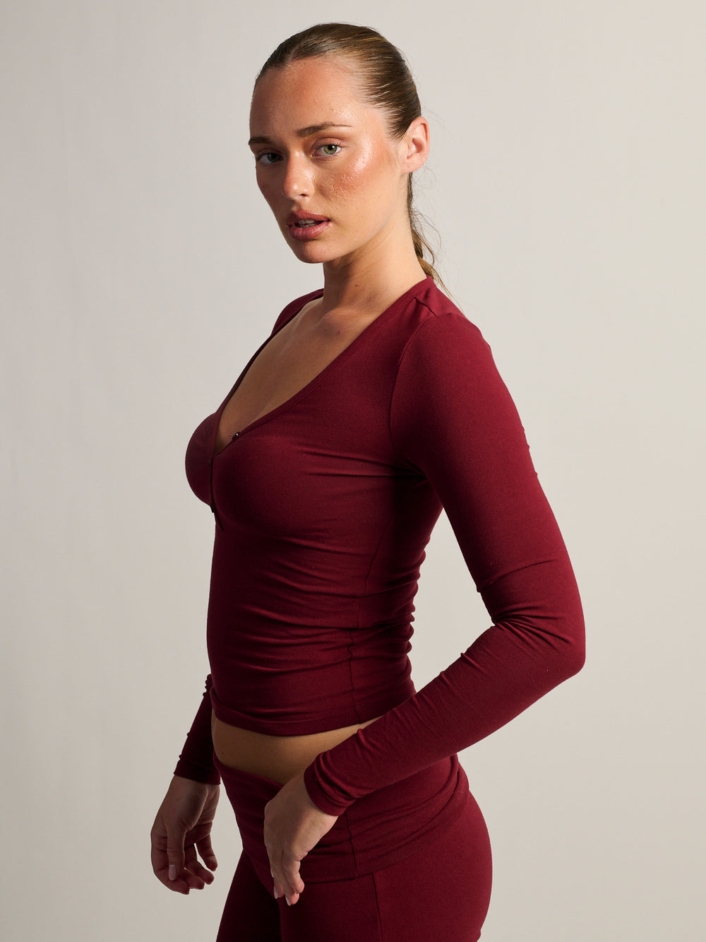 HARLOW GIA HENLEY LONG SLEEVE - BURGANDY
