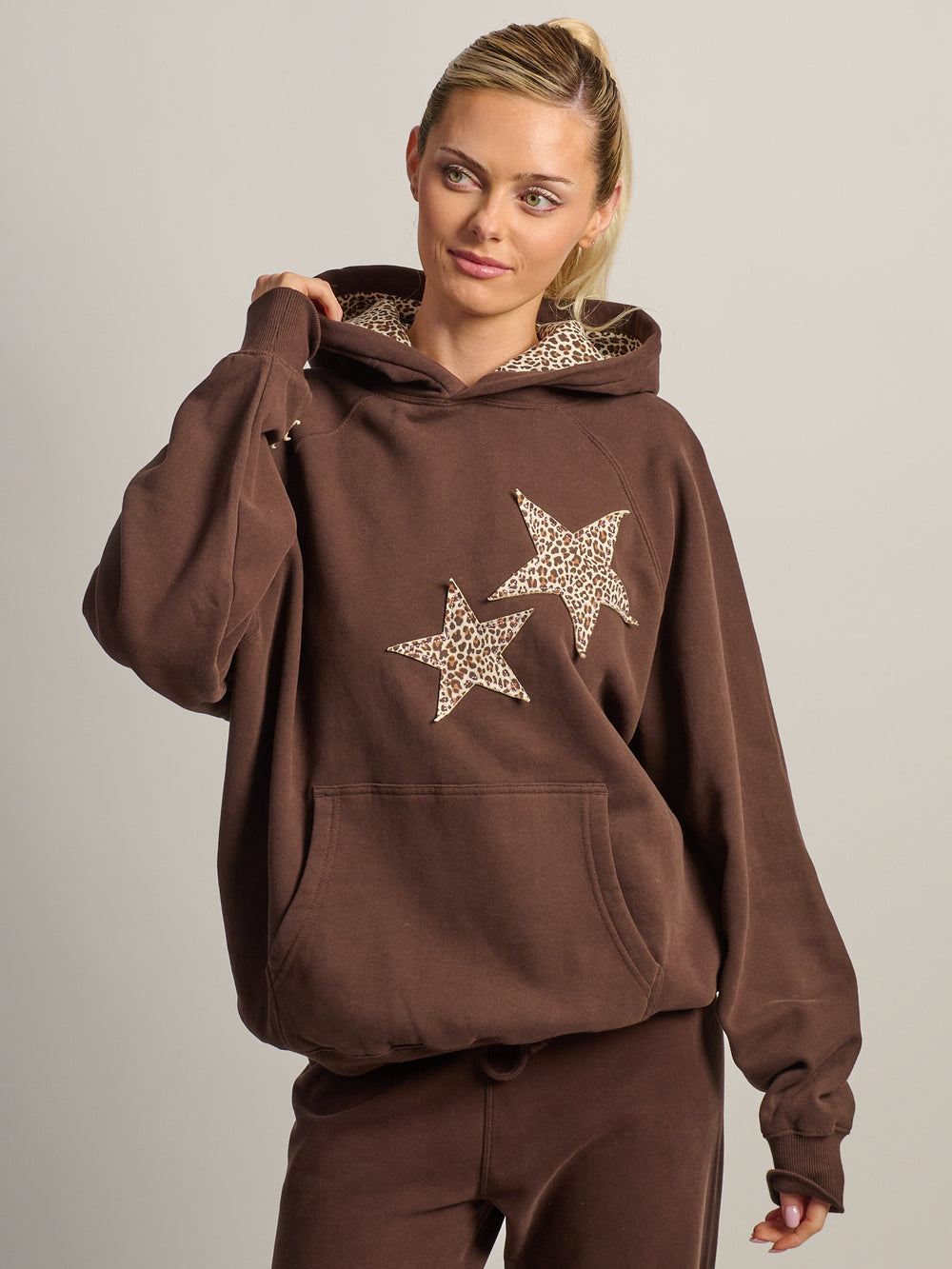 HARLOW CLOUD HOODIE - APPLIQUE - BROWN