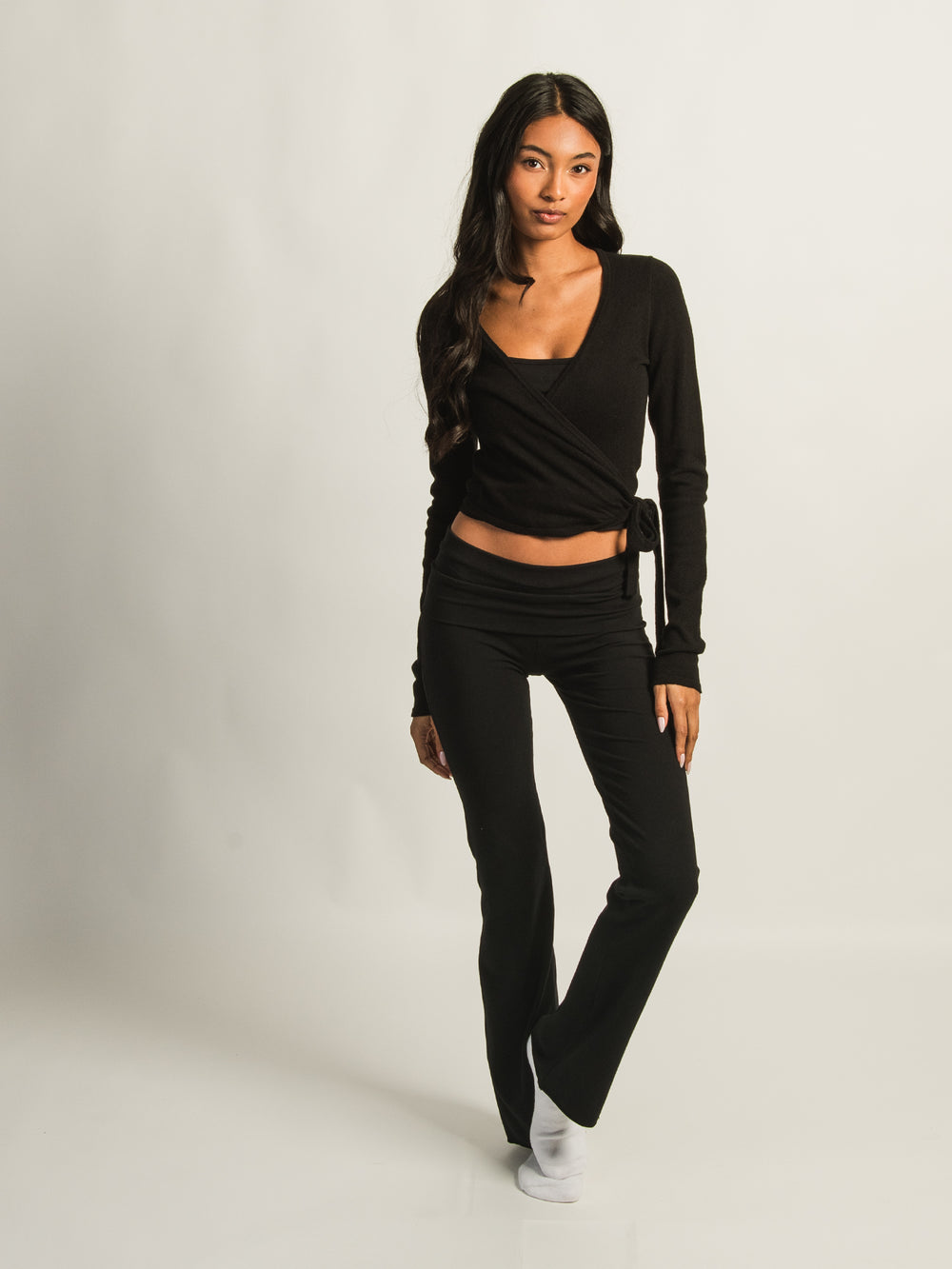 HARLOW GIA WRAP SWEATER - BLACK