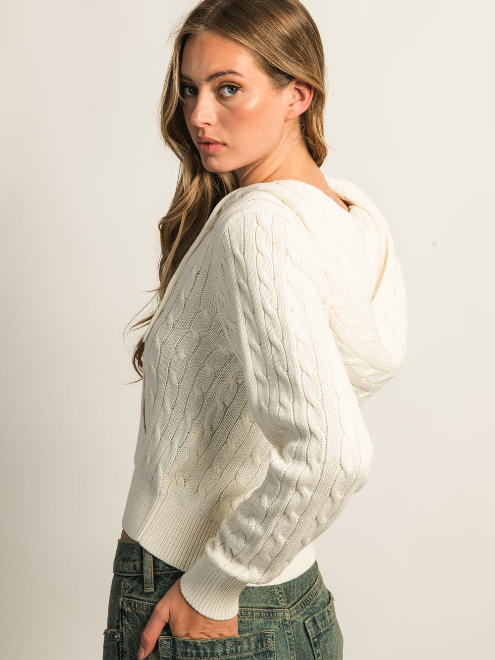 HARLOW MAUDE CABLE KNIT ZIP-UP - OFF WHITE